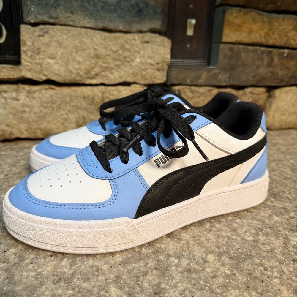Puma‎ Light Blue and White Casual Sneakers like new